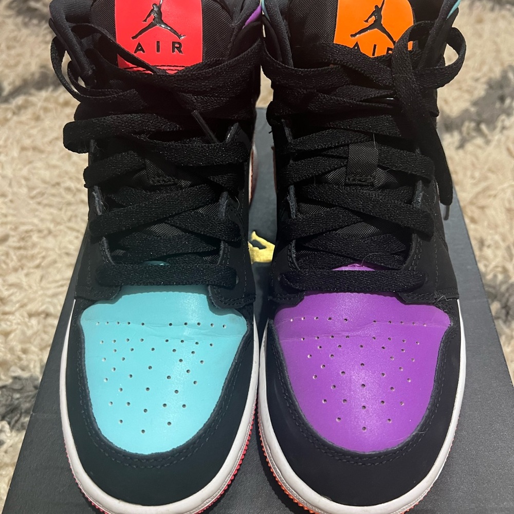 Air Jordan’s 1 Mid “Candy”
